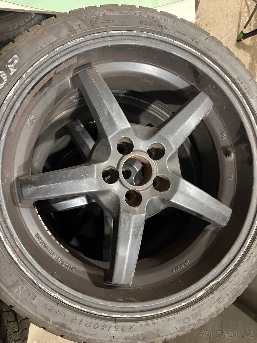 R18 Desing by OZ racing