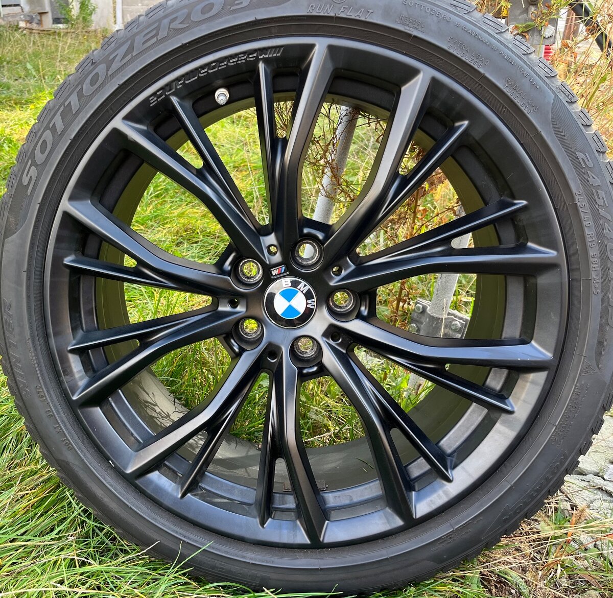 BMW 5 G30,G31 a BMW 8 G14,G15,G16 ALU R19 ET30