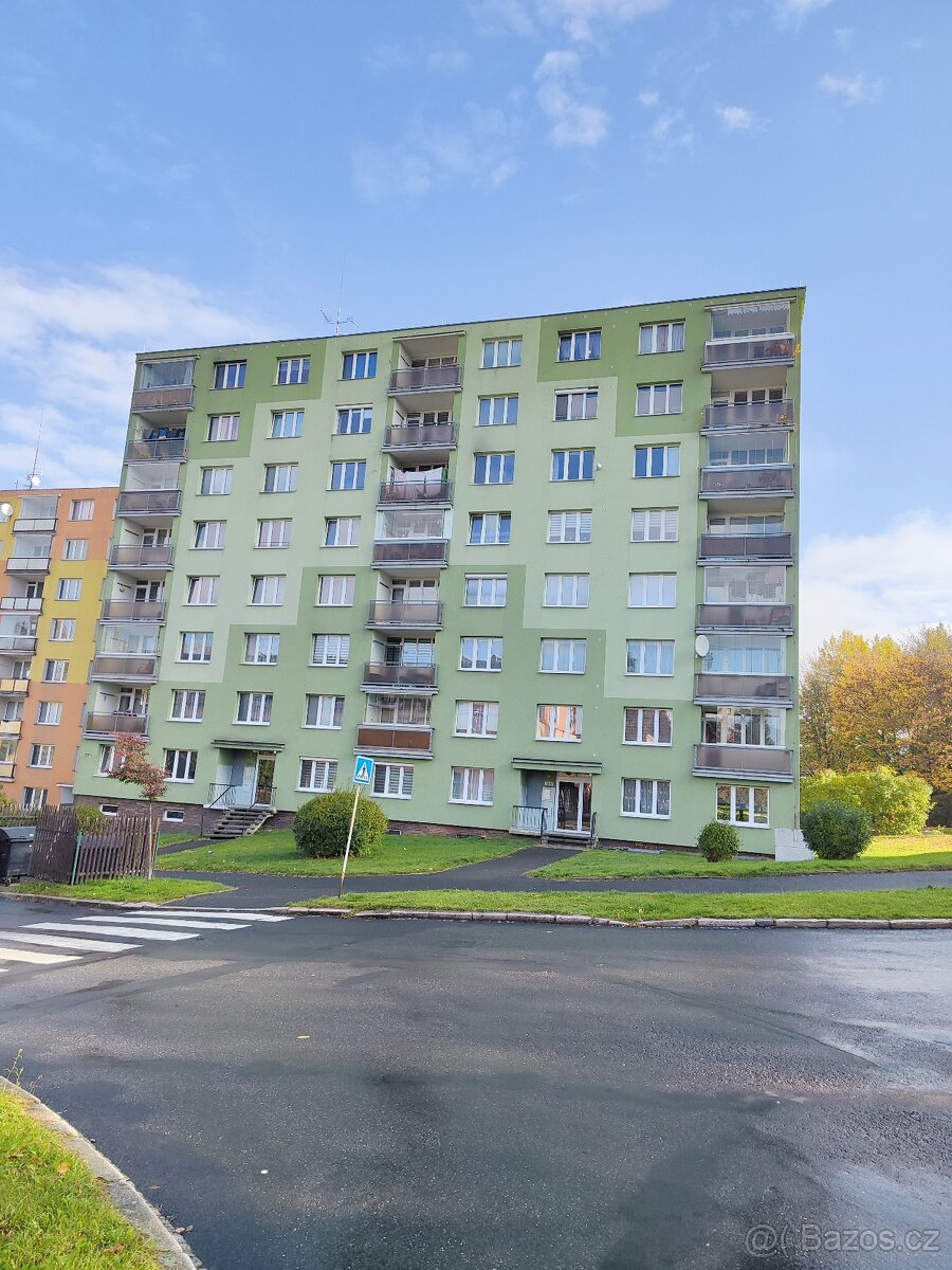 Byt 3+1 s balkónem, 68m, Mánesova,Sokolov