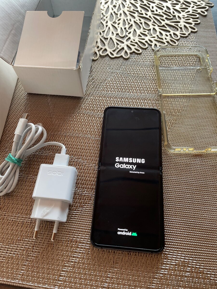 Samsung galaxy z flip 4