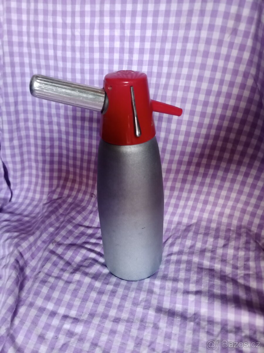 Prodám sifonovou láhev retro