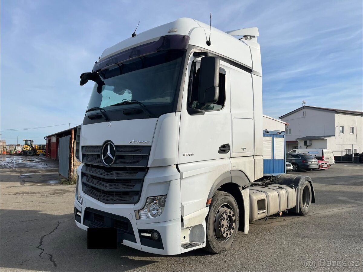 Tahač Mercedes-Benz Actros 1845 LowDeck