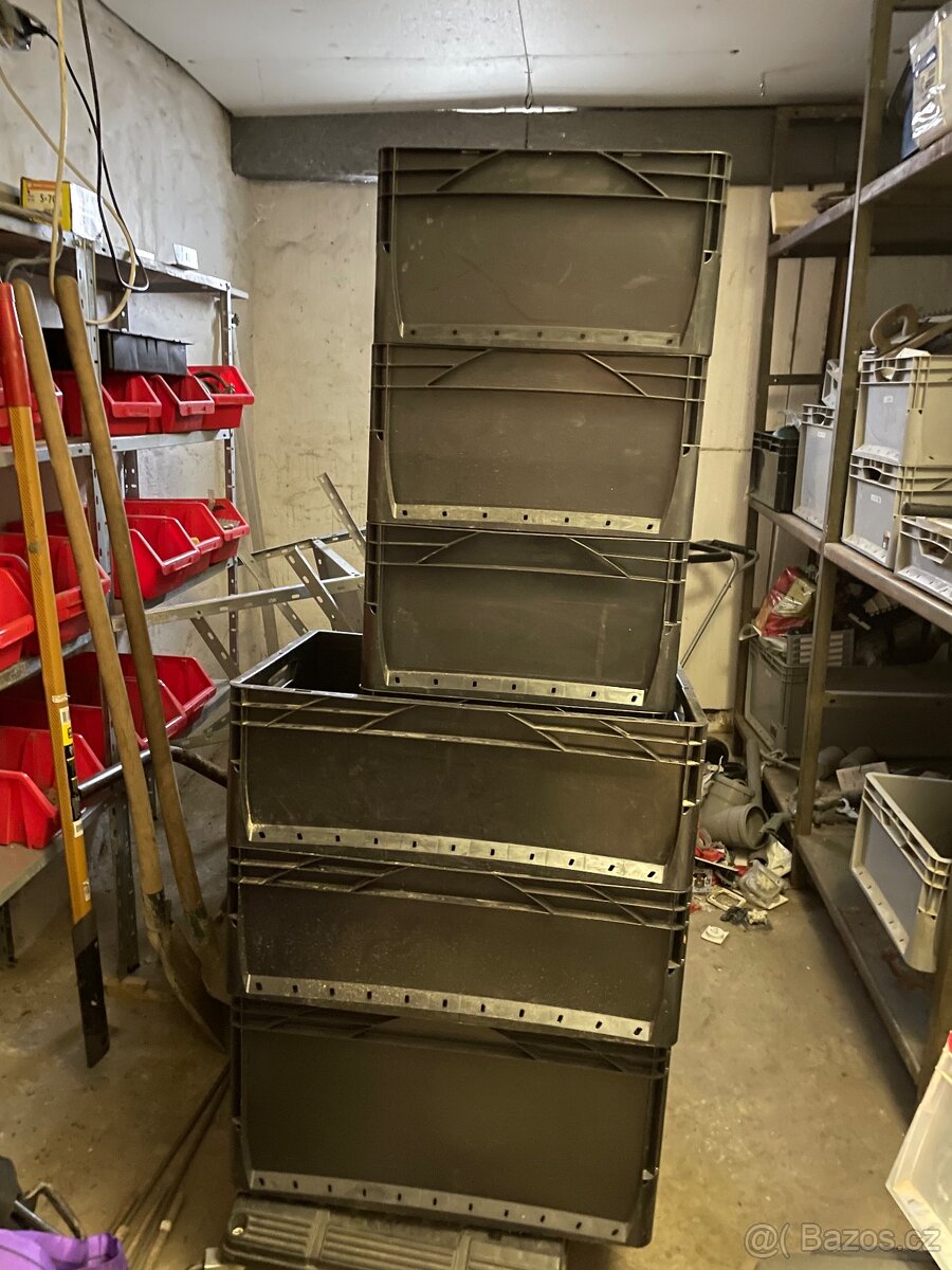 Stohovací přepravky