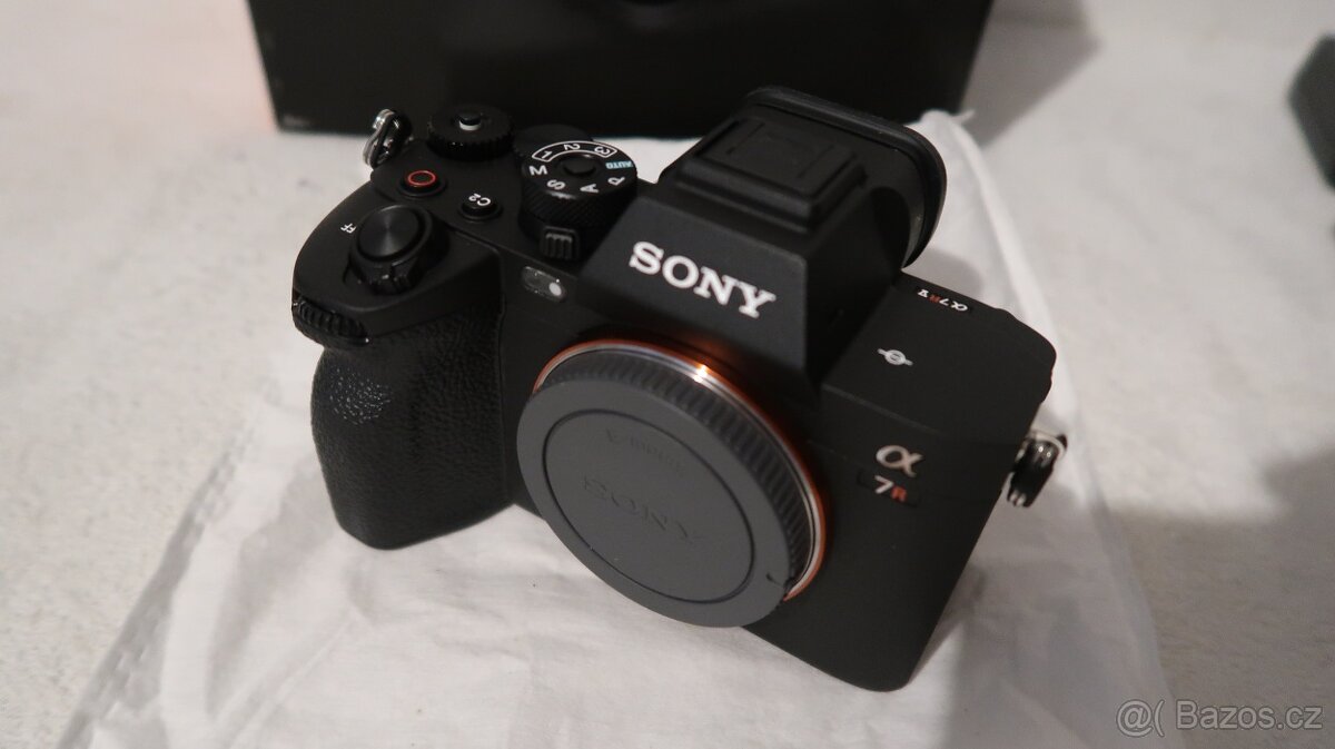 SONY A7R V
