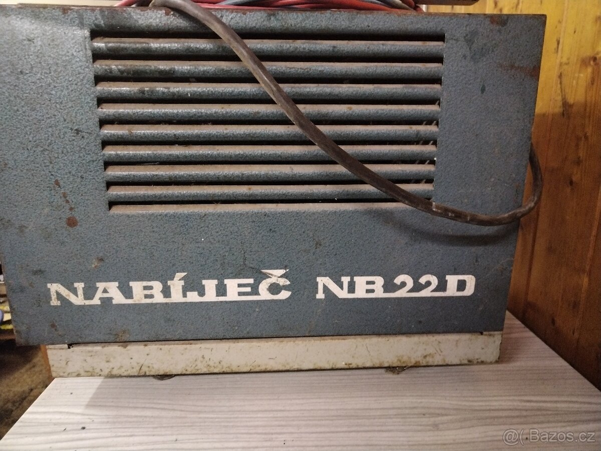 Nabíječka autobaterií