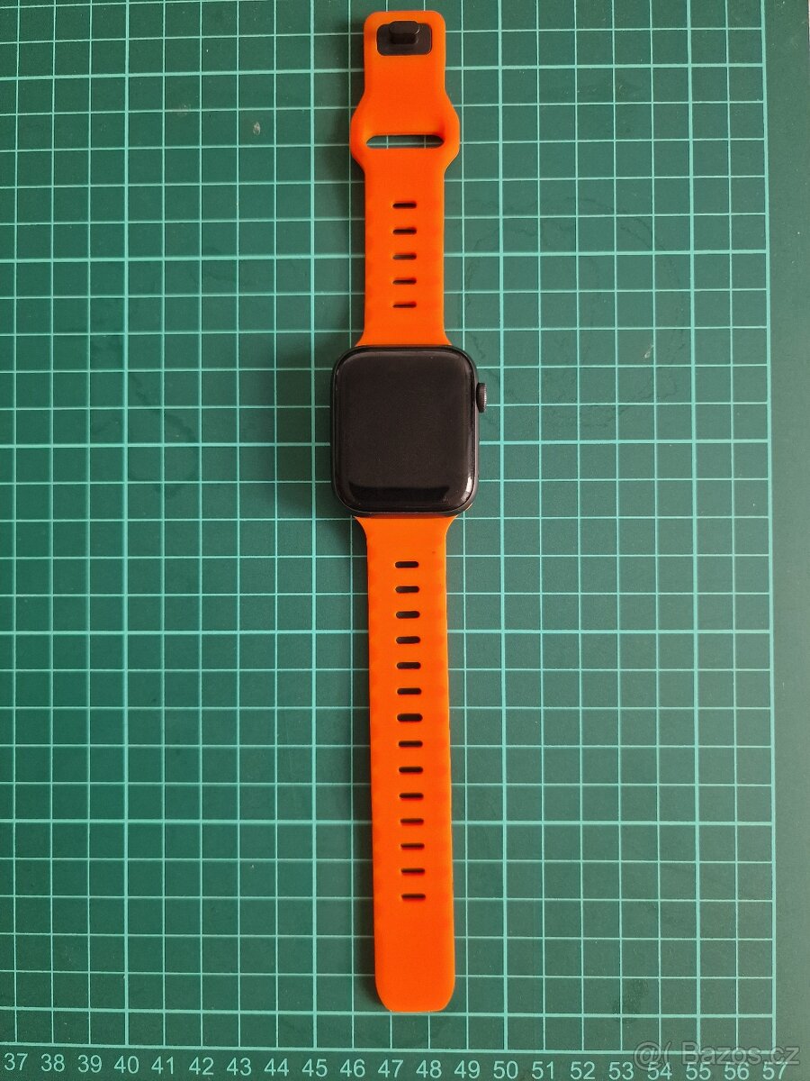 Chytré hodinky Apple Watch SE 44mm Space Gray