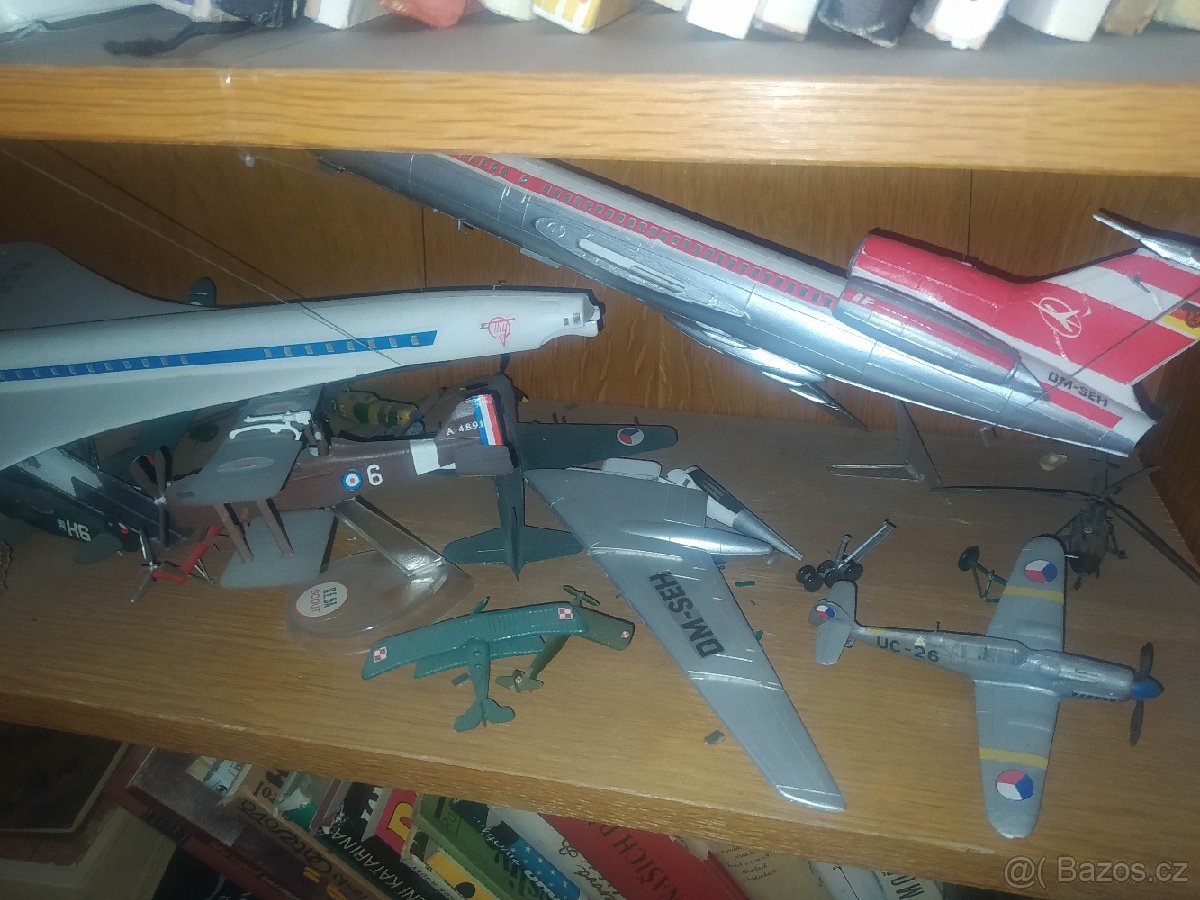 Prodám modely letadel ročník 1978- 1982