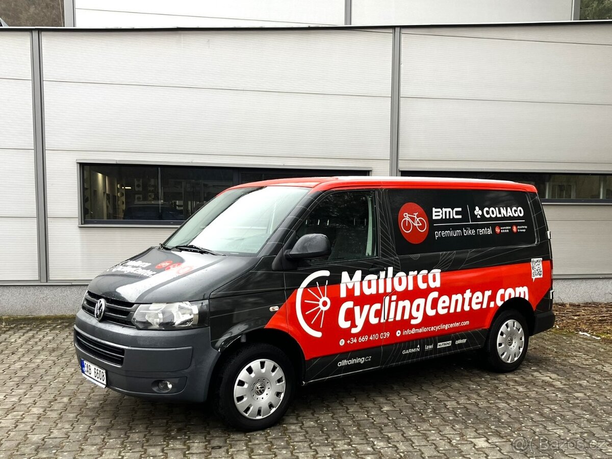 Volkswagen Transporter 2.0 TDi, 9 míst