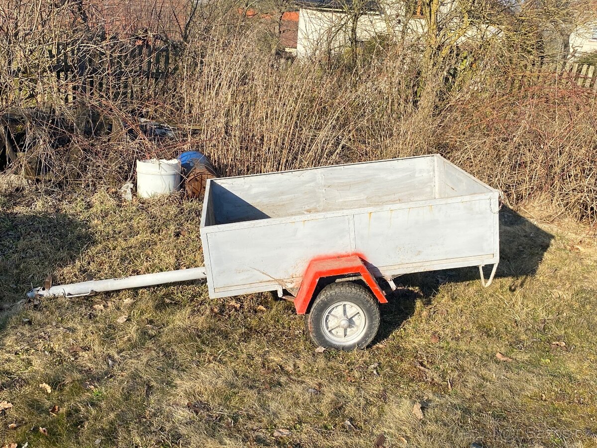 Přívěsný vozík bez tp