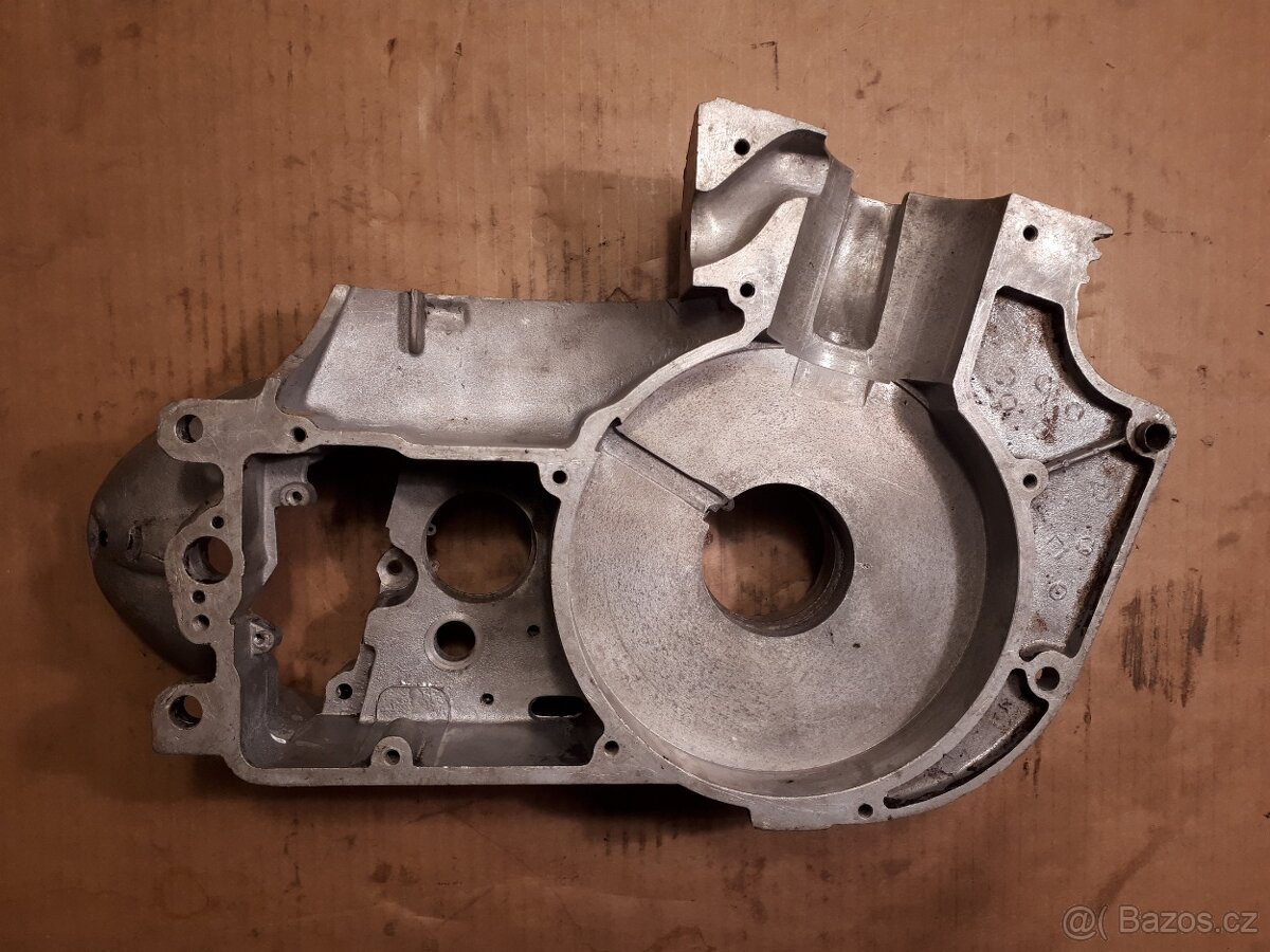 Jawa ČZ 250/353 kývačka - Levý karter