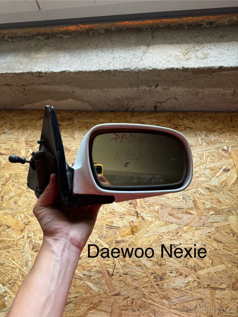 Daewoo zrcatko