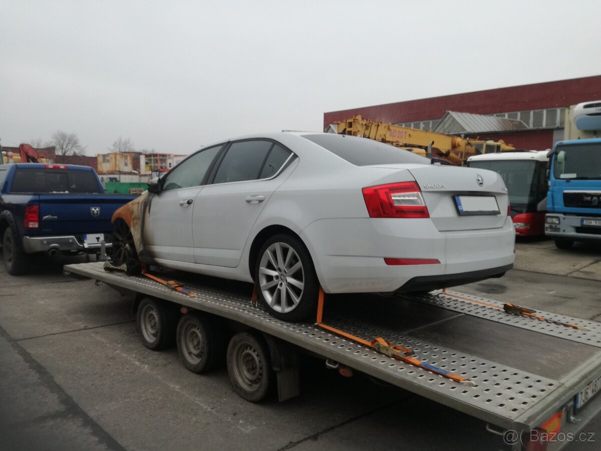 Škoda Octavia III liftback NA DÍLY