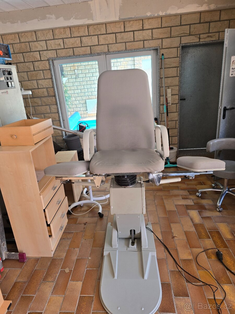 Elektrické Pedikérské křeslo gerlach AKCE 1 motor top stav