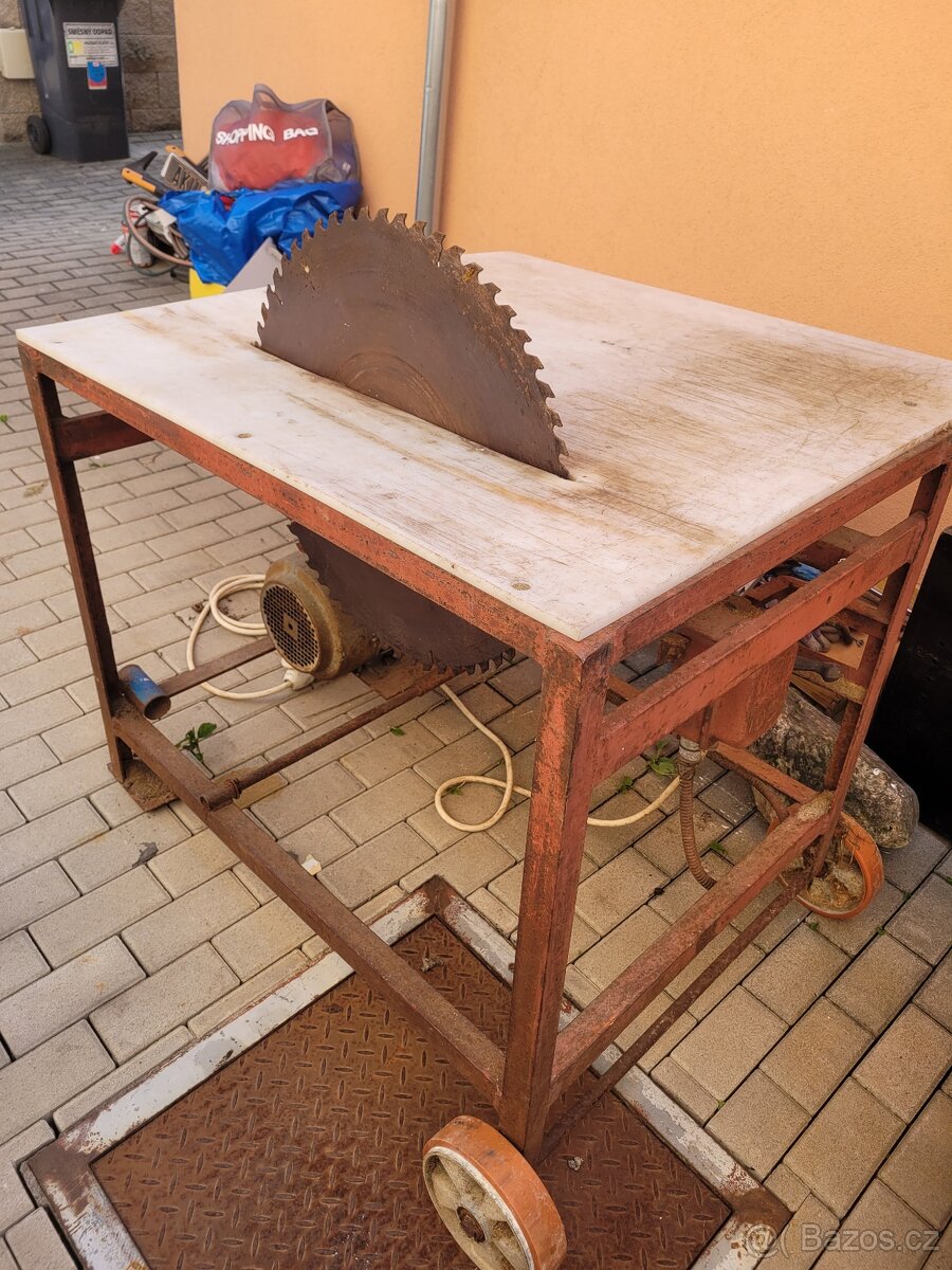CIRKULÁRKA VIZ FOTKY