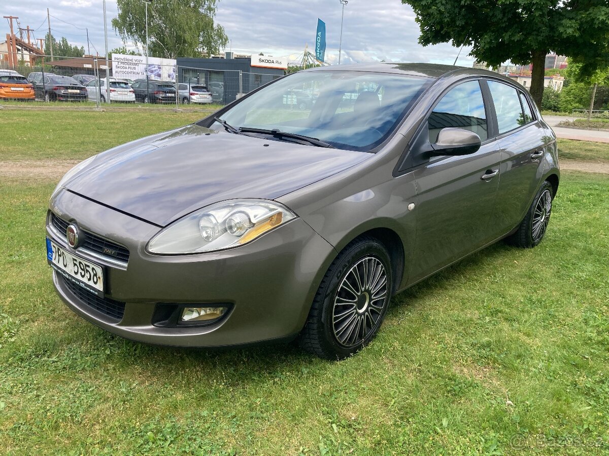 Fiat Bravo 1.4i 16v 88kw 1.majitel koupené nové v ČR klima