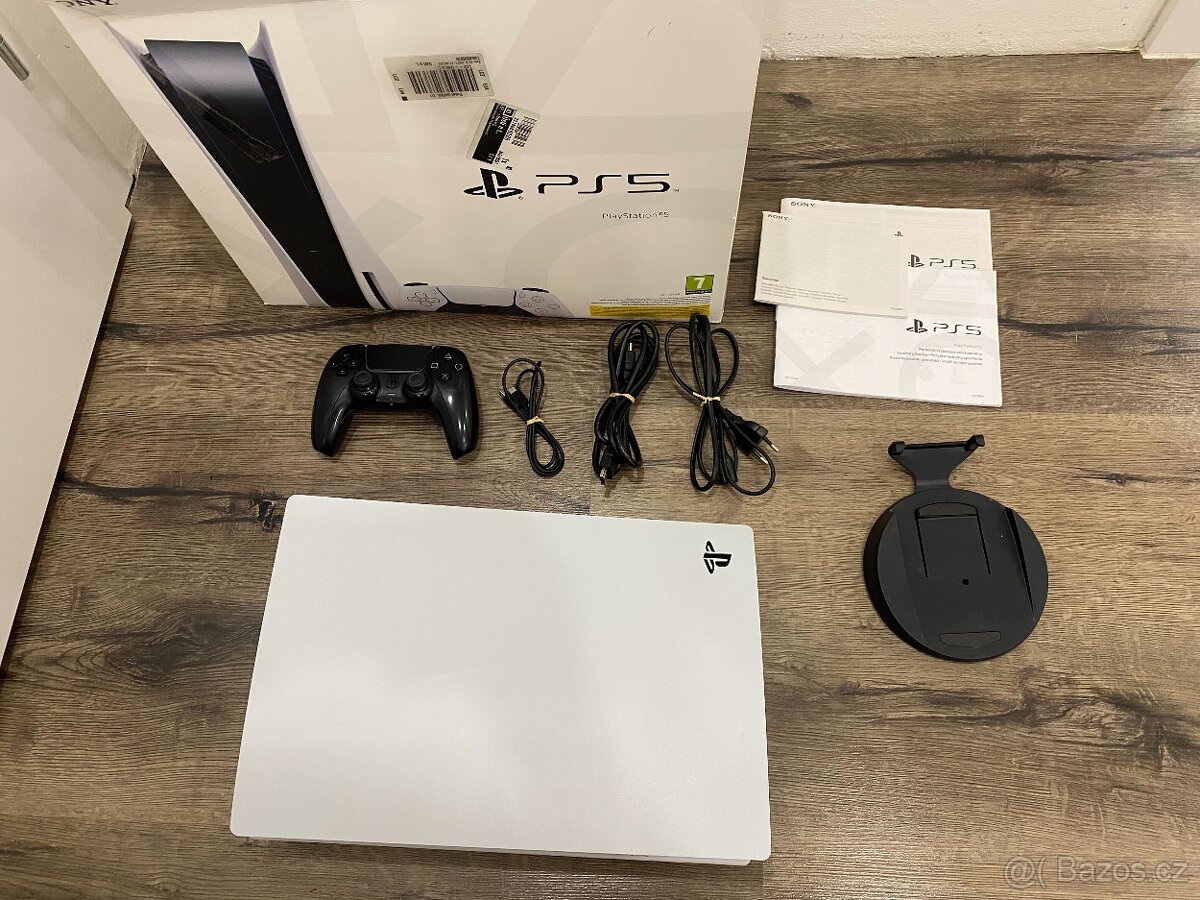PLAYSTATION 5 s MECHANIKOU + 1x GAMEPAD