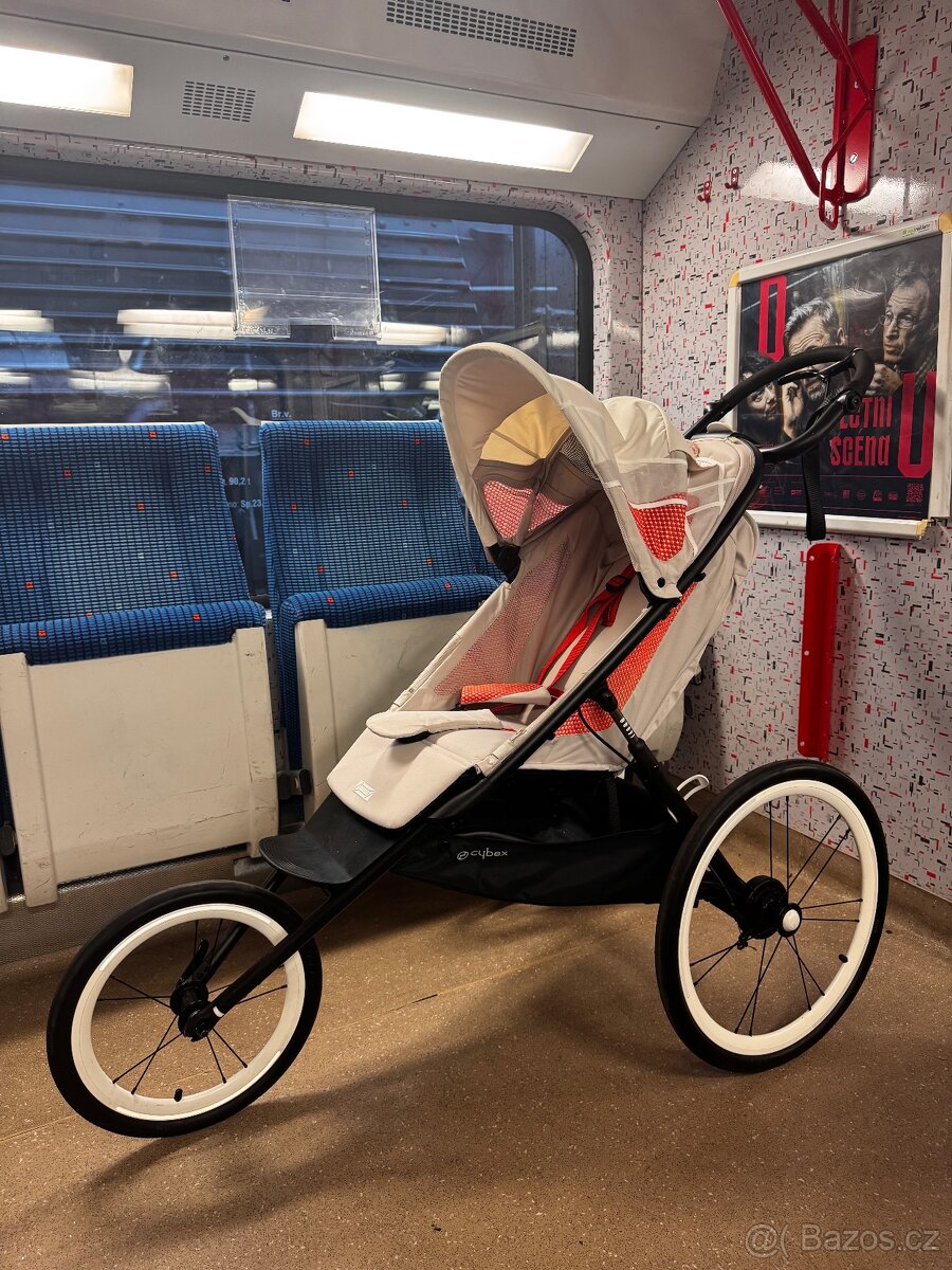 Sportovni kocarek Cybex Avi