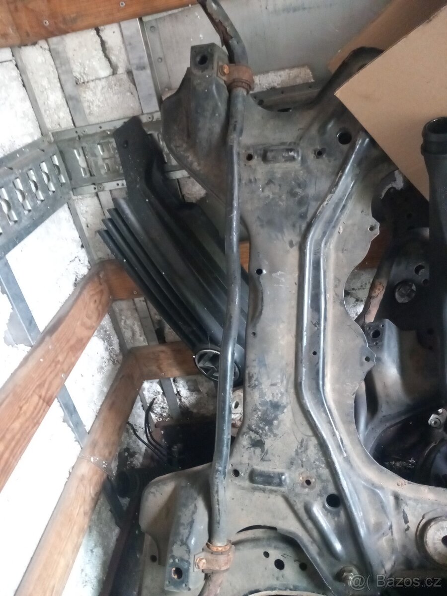 Škoda Octavia combi 1.9tdi nápravnice náprava