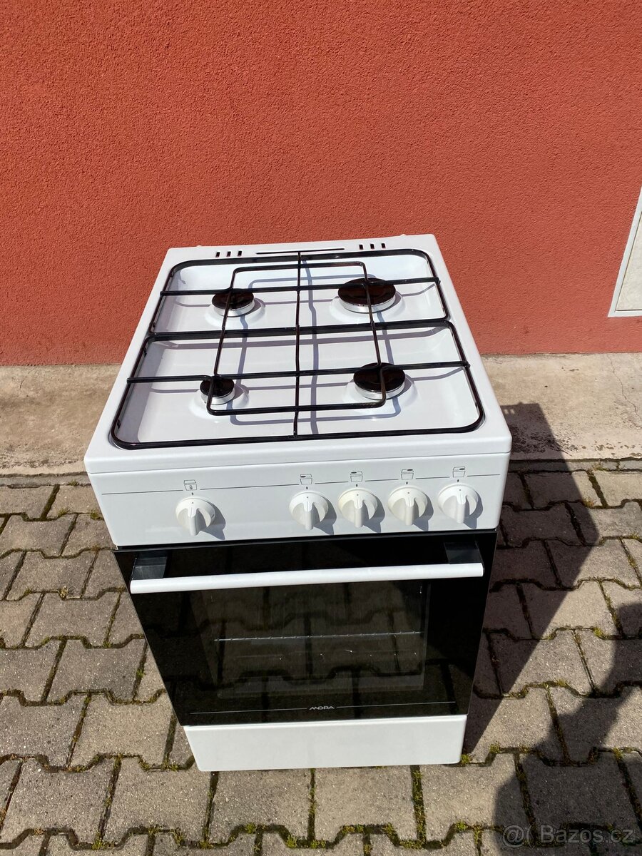 Plynový sporák Mora (Propan-butan)