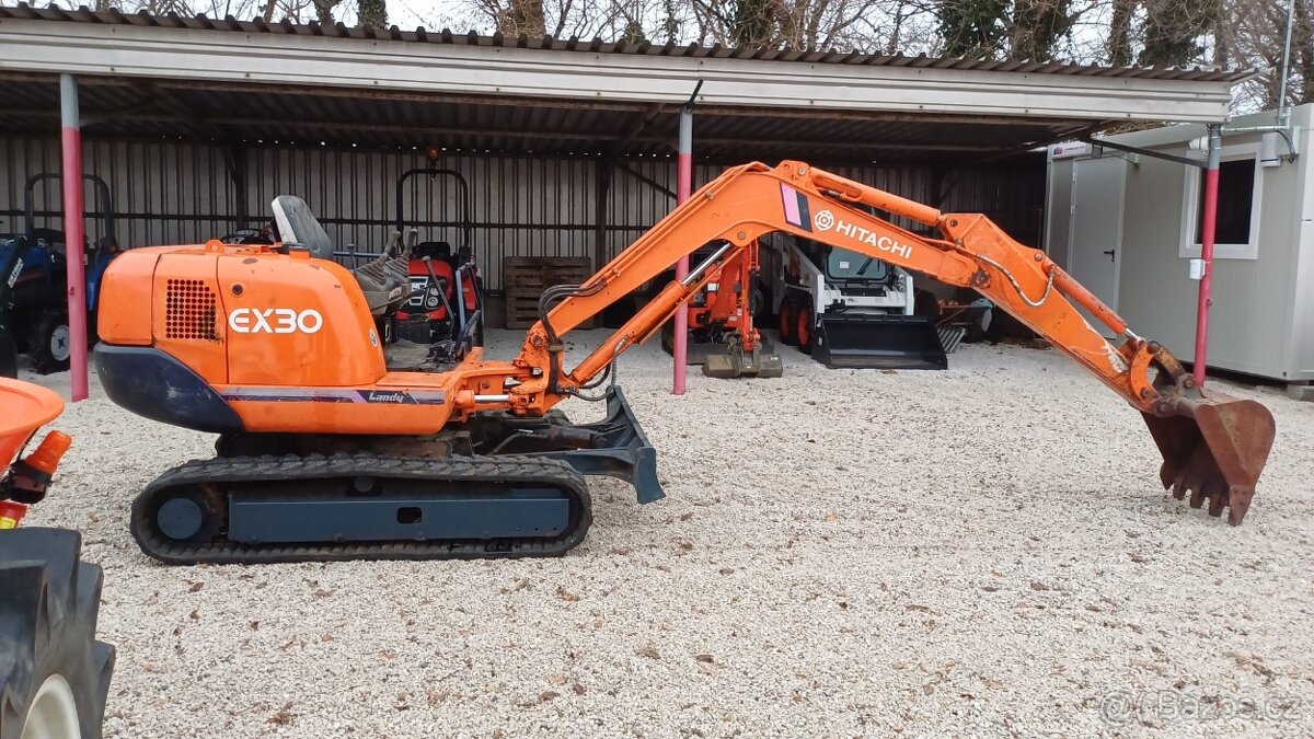 Minibagr Hitachi EX30