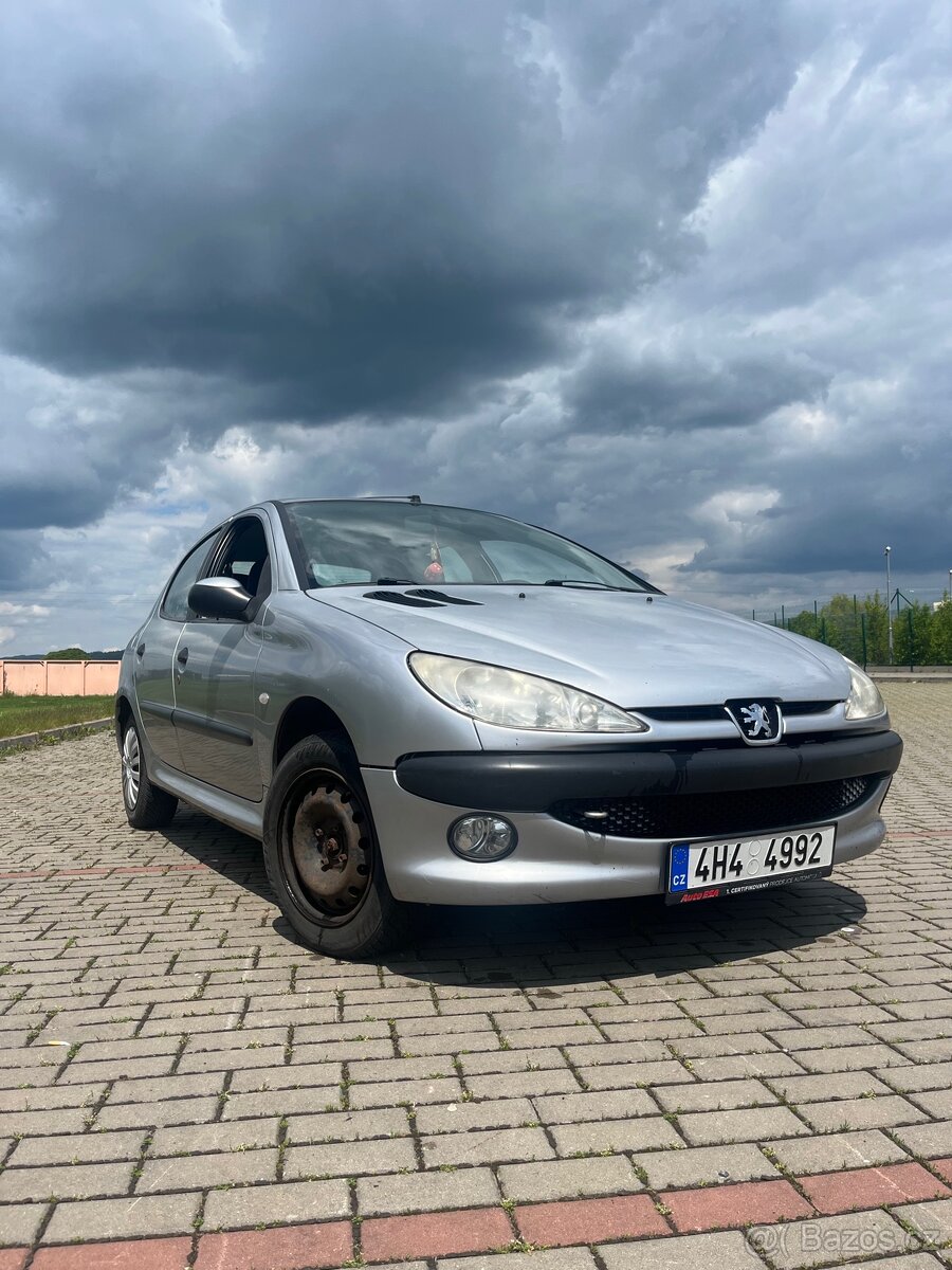 Peugeot 206 1.1 (44,5 kW) – spolehlivý a úsporný vůz
