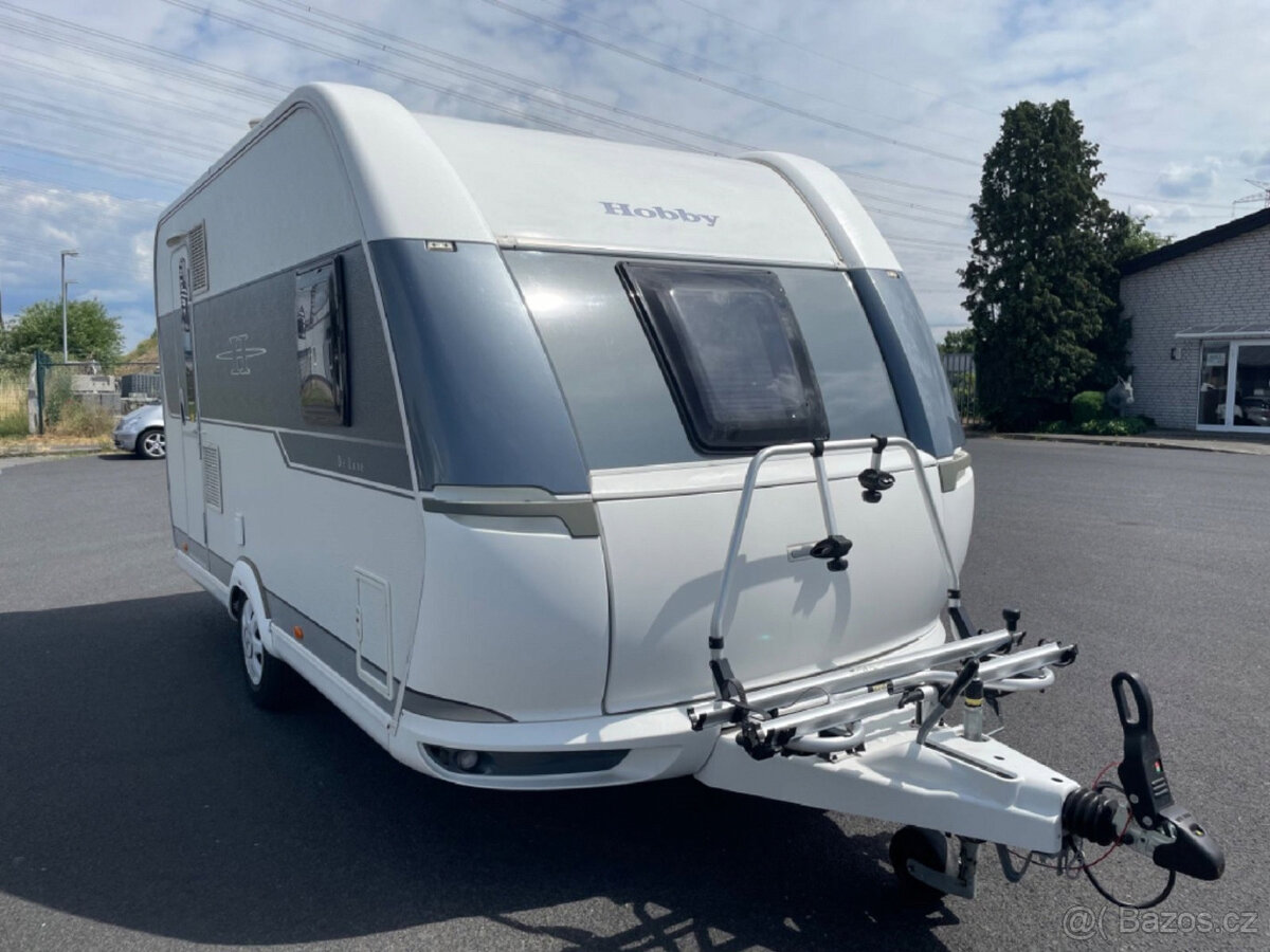 Prodám karavan •Hobby• pro 3osoby/100 km/h+TV+SAT
