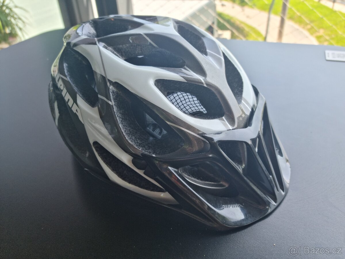 Cyklistická přilba Velikost 52-57 cm