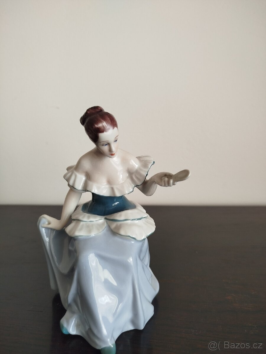 Porcelánová soška