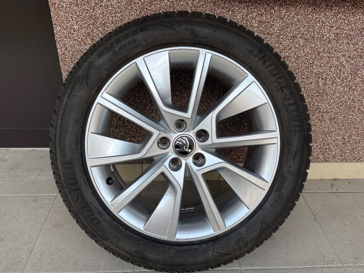 Zimní konplety R17”