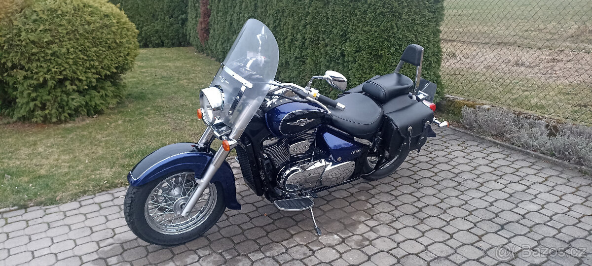 Suzuki Intruder C800