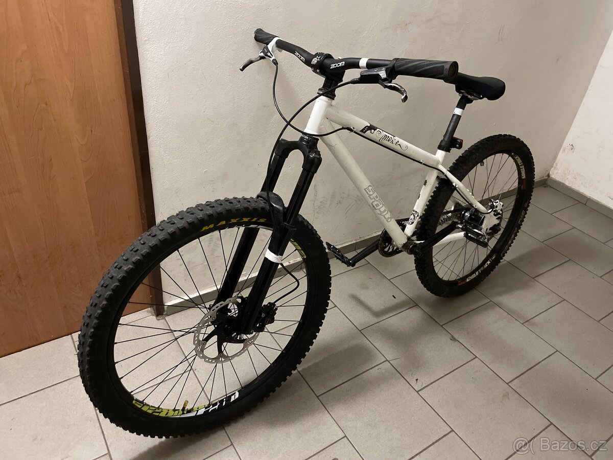 Prodám MTB kolo dort Spank