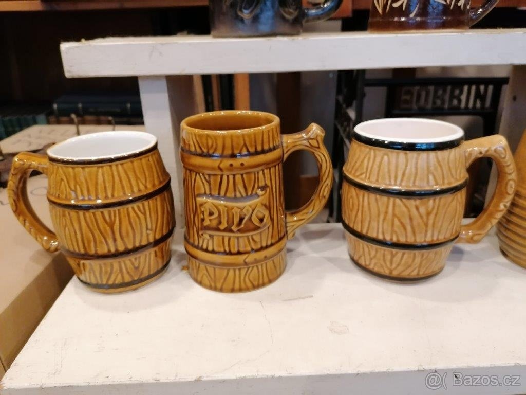 Pivní půllitry keramické