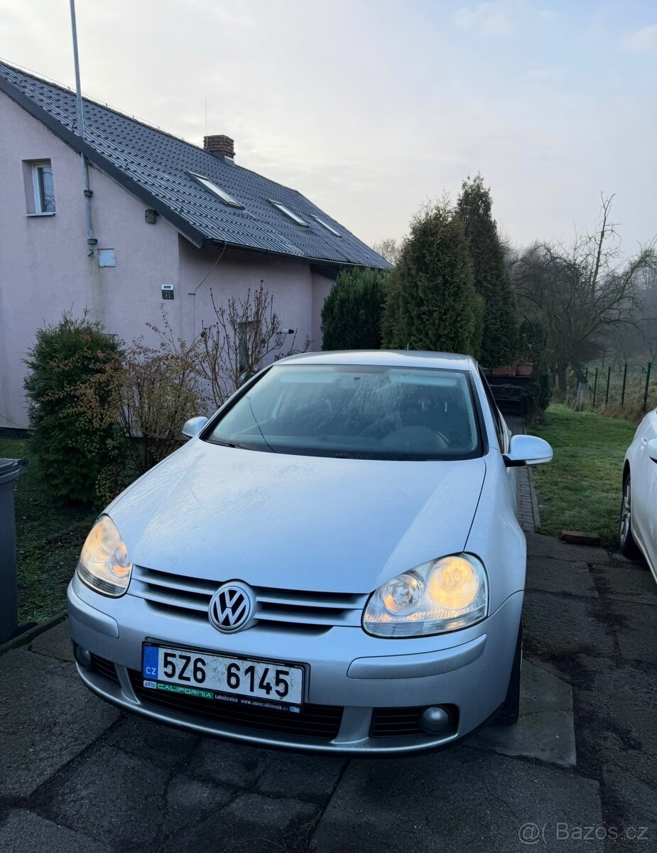Volkswagen Golf V - 1.6 MPI - NOVÁ STK