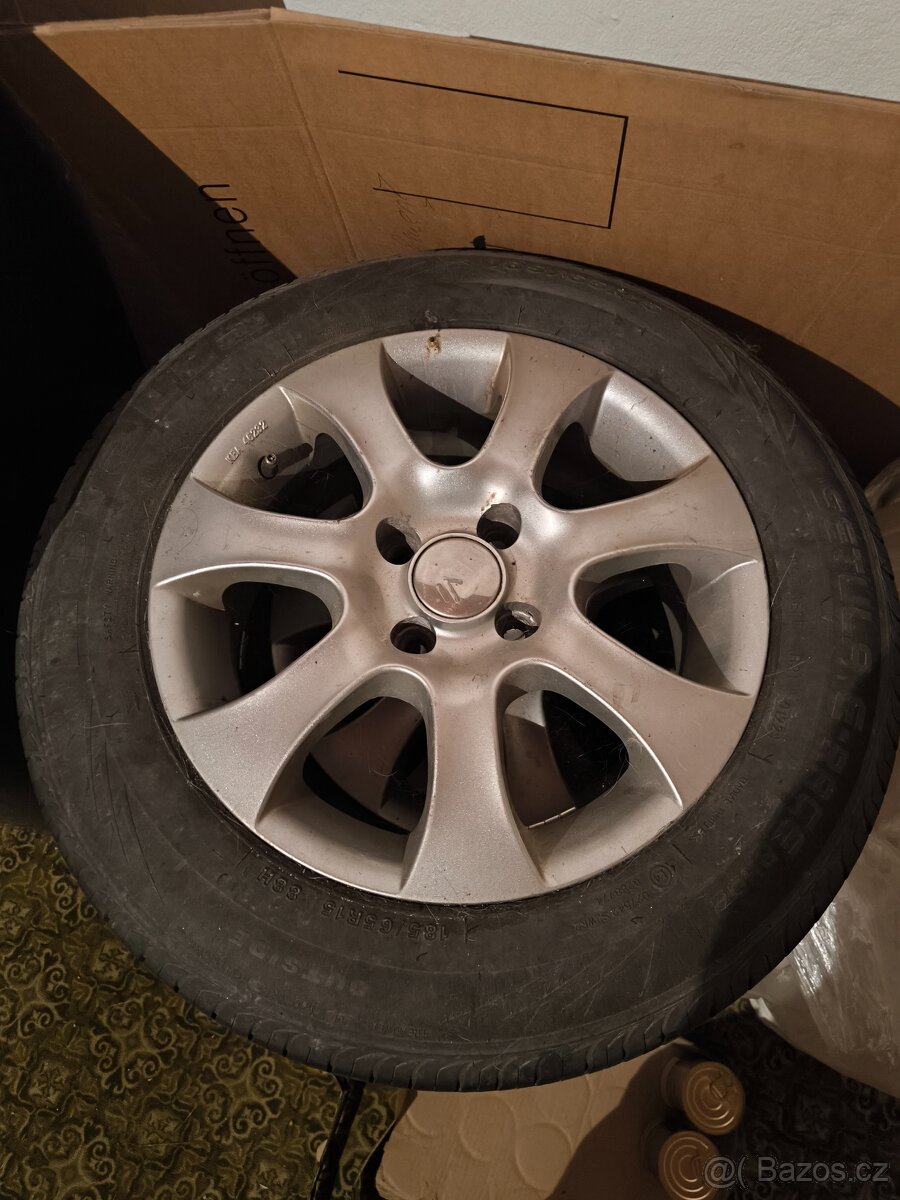 Kola Dacia Sandero 15 palců