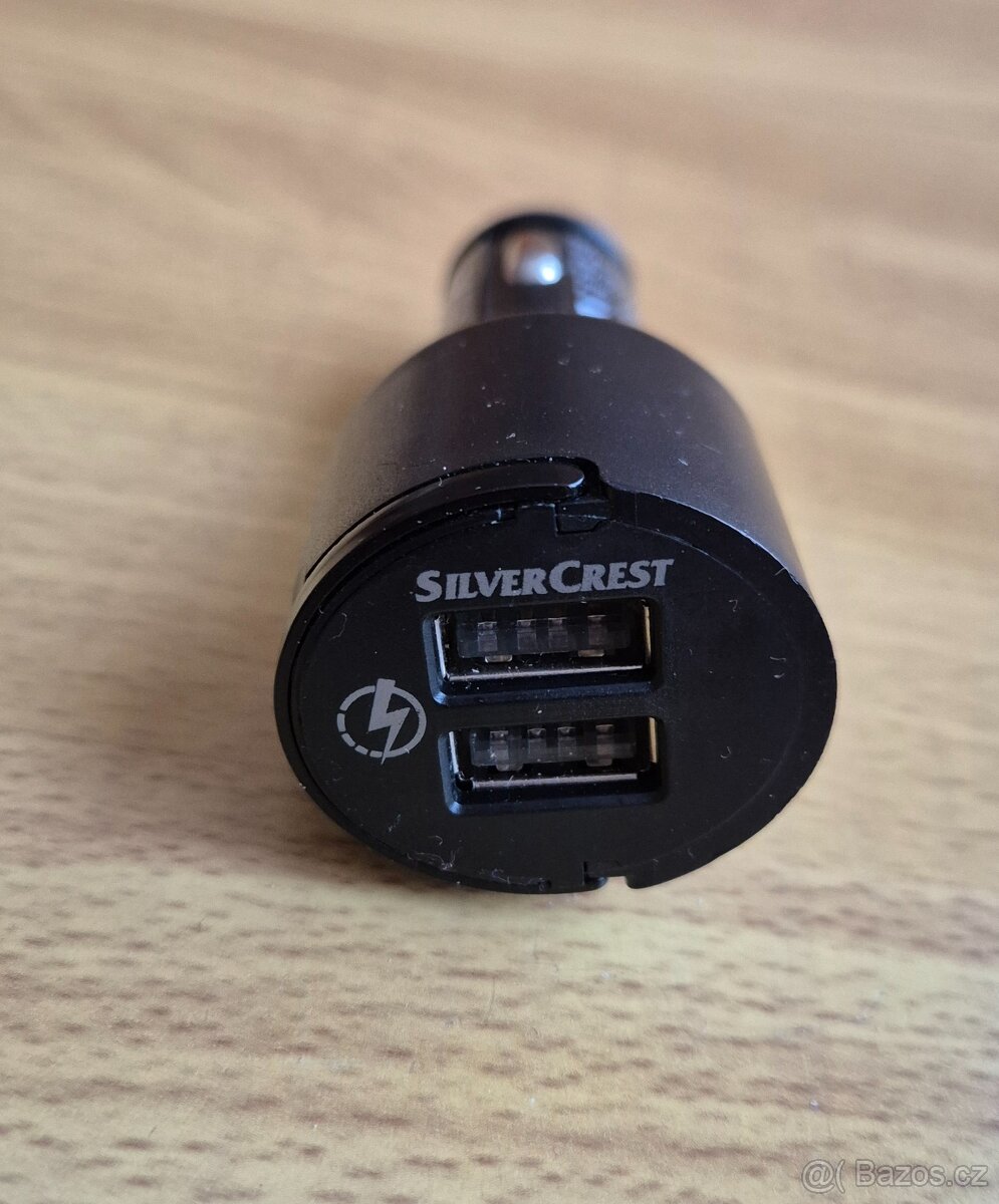 adaptér na nabíjení mobilu do auta