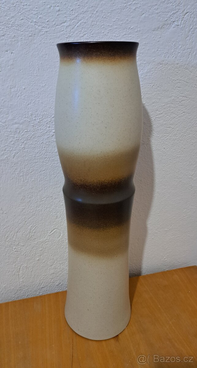 Váza vysoká