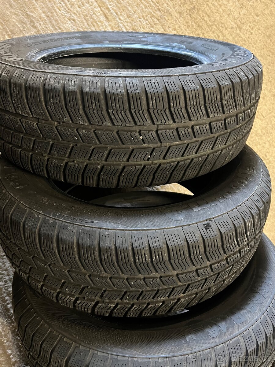 Zimni pneu 215/65 R 16