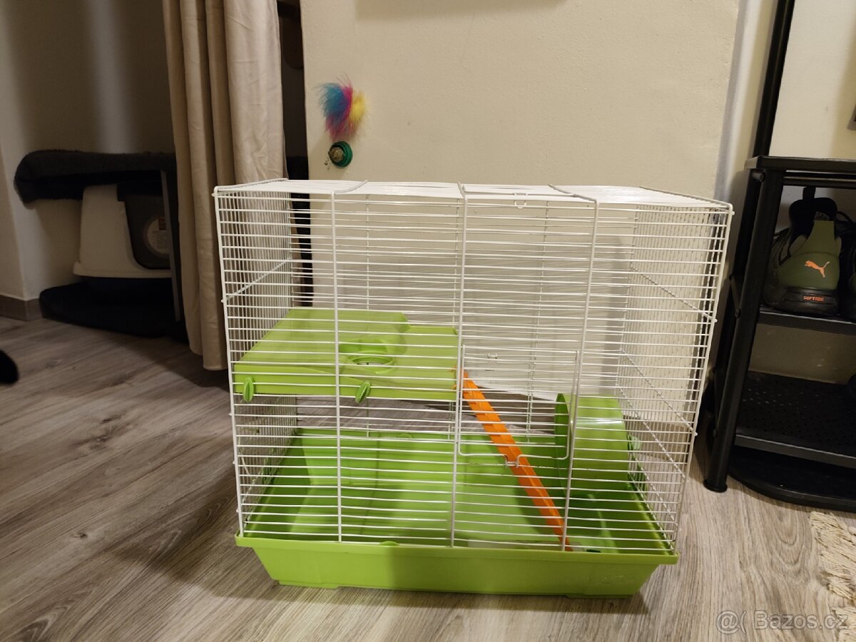 Prodám minimálně používanou klec.