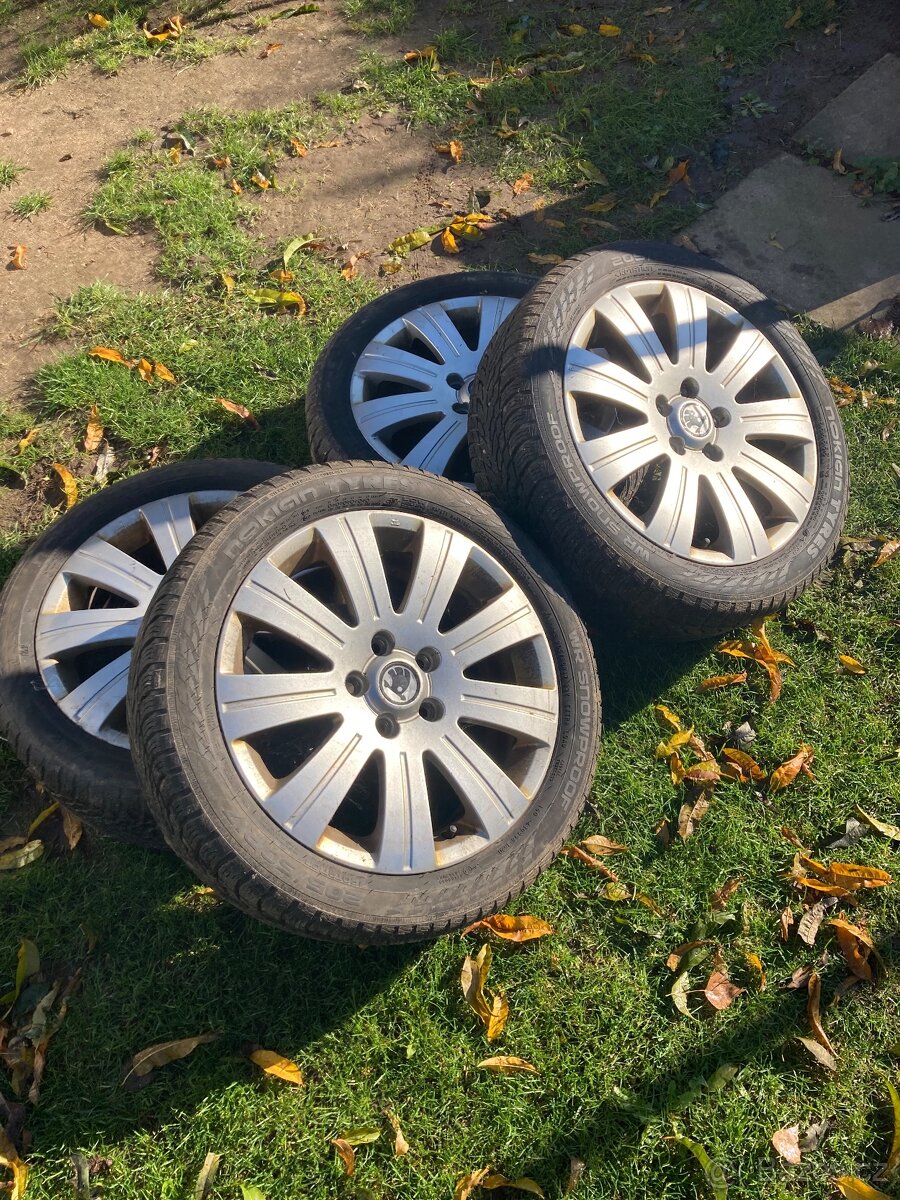 Originální zimní alu sada Škoda Superb 5x112, R17