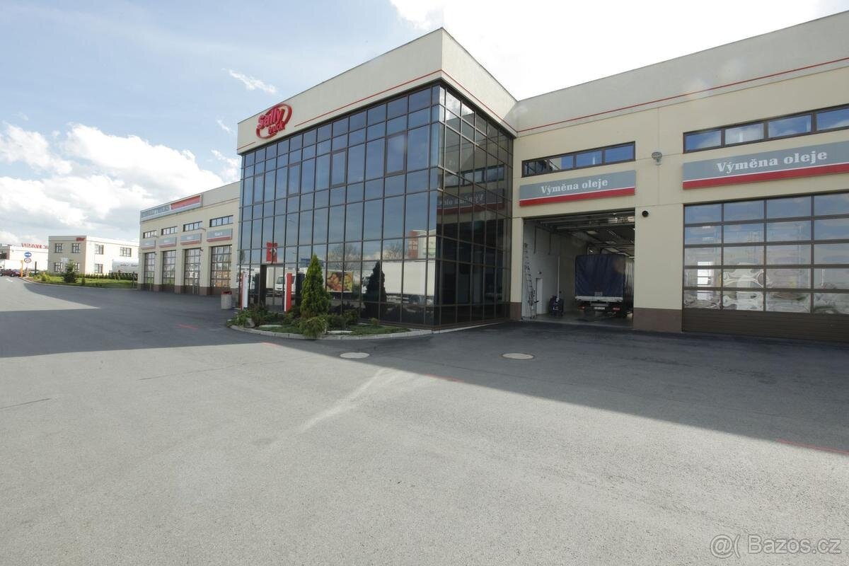 Mechanik pneuservisu