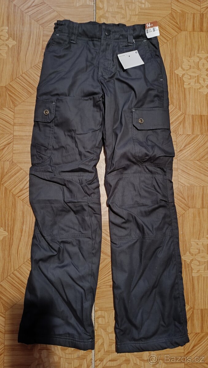 Tmavě šedé vyteplené kapsáče 162