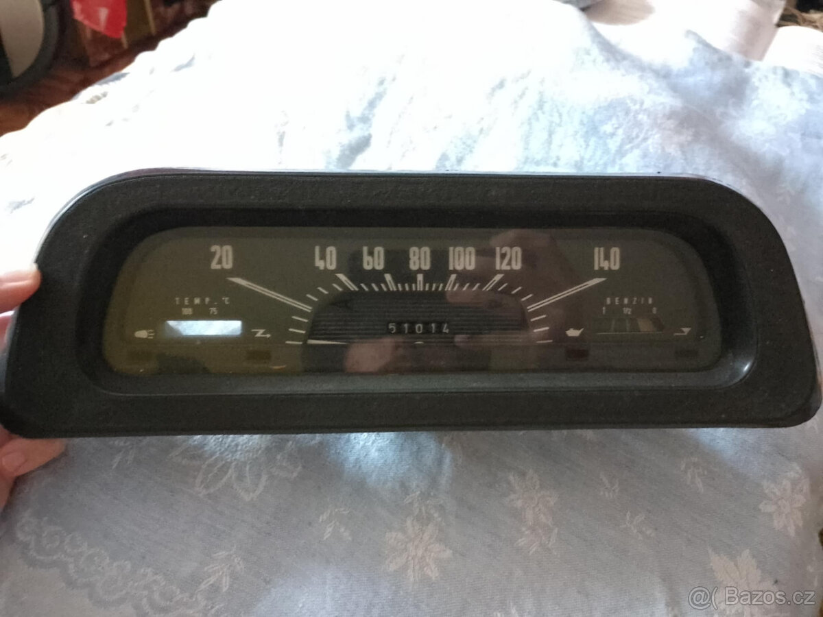Tachometr Škoda 1203