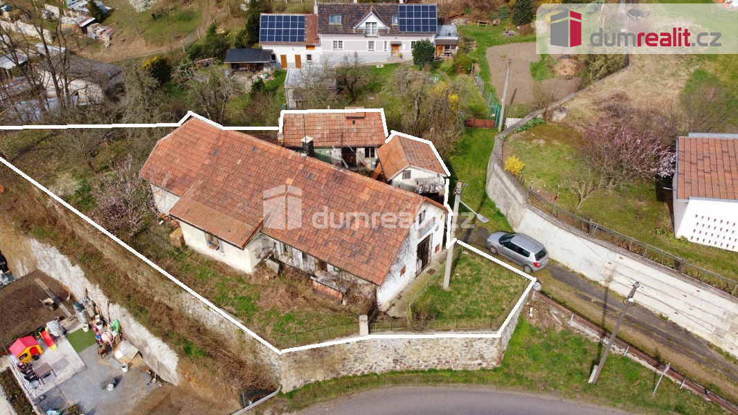 Prodej rodinného domu 95 m², pozemek 1 142 m²
