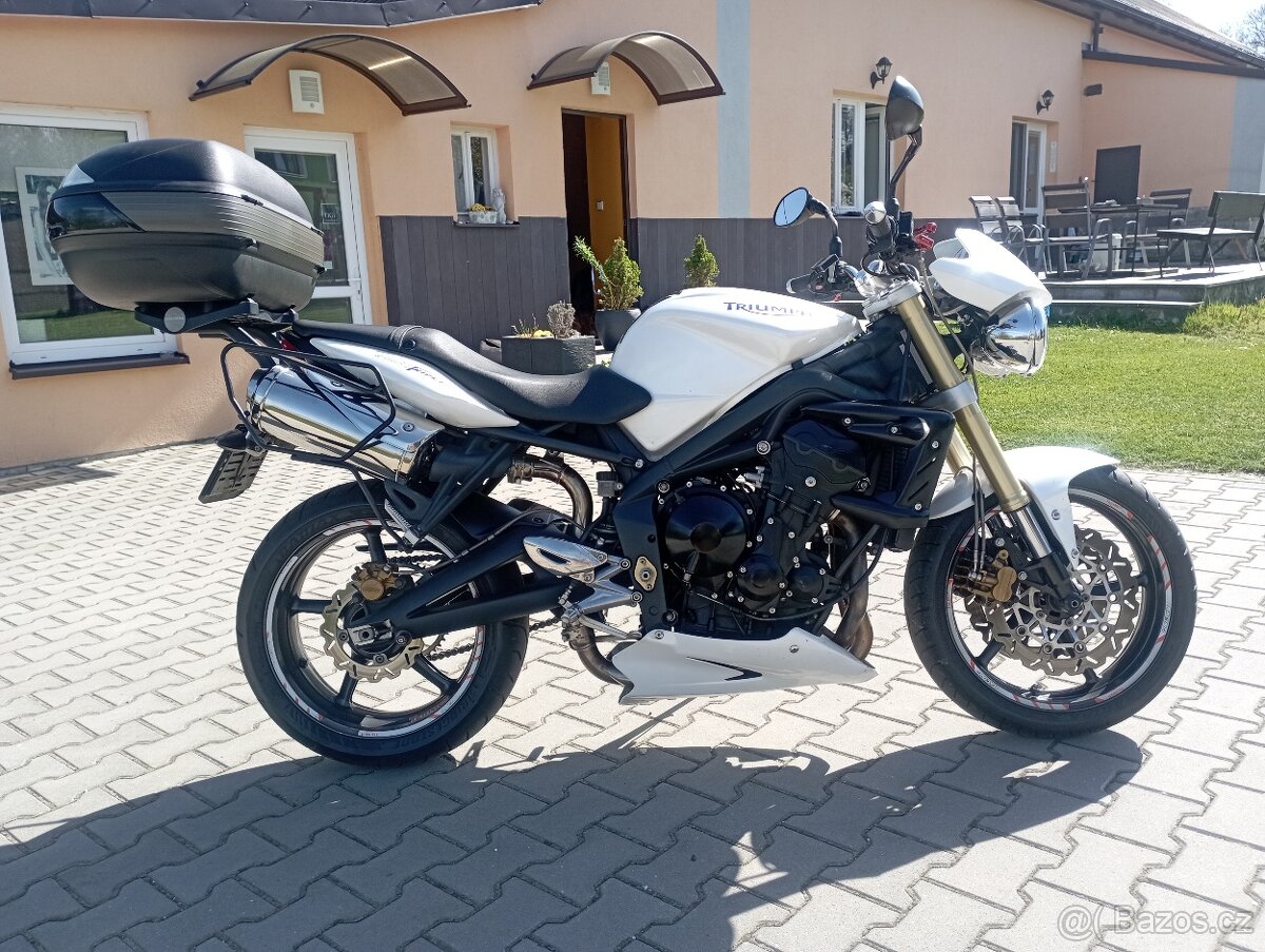 Triumph street triple 675