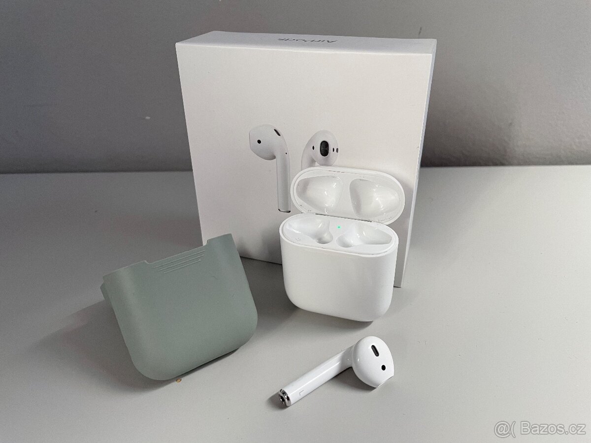 Apple Airpods 1. gen (krabička + levé sluchátko)