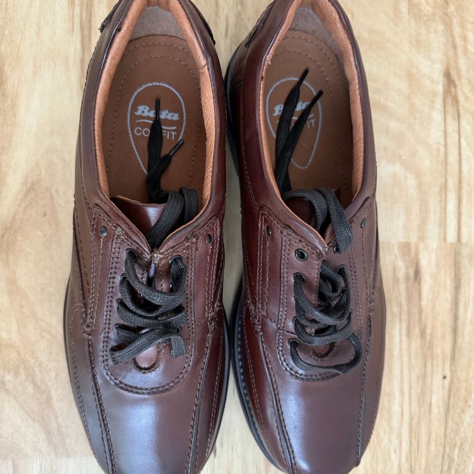 Nové pánské boty Baťa