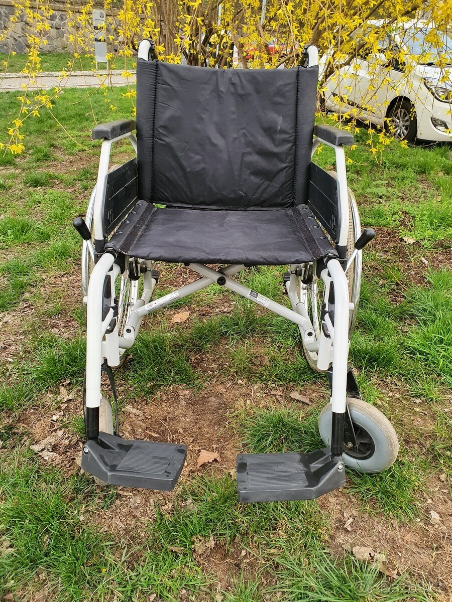 invalidní vozík, kvalita, B+B, brzdy pro doprovod
