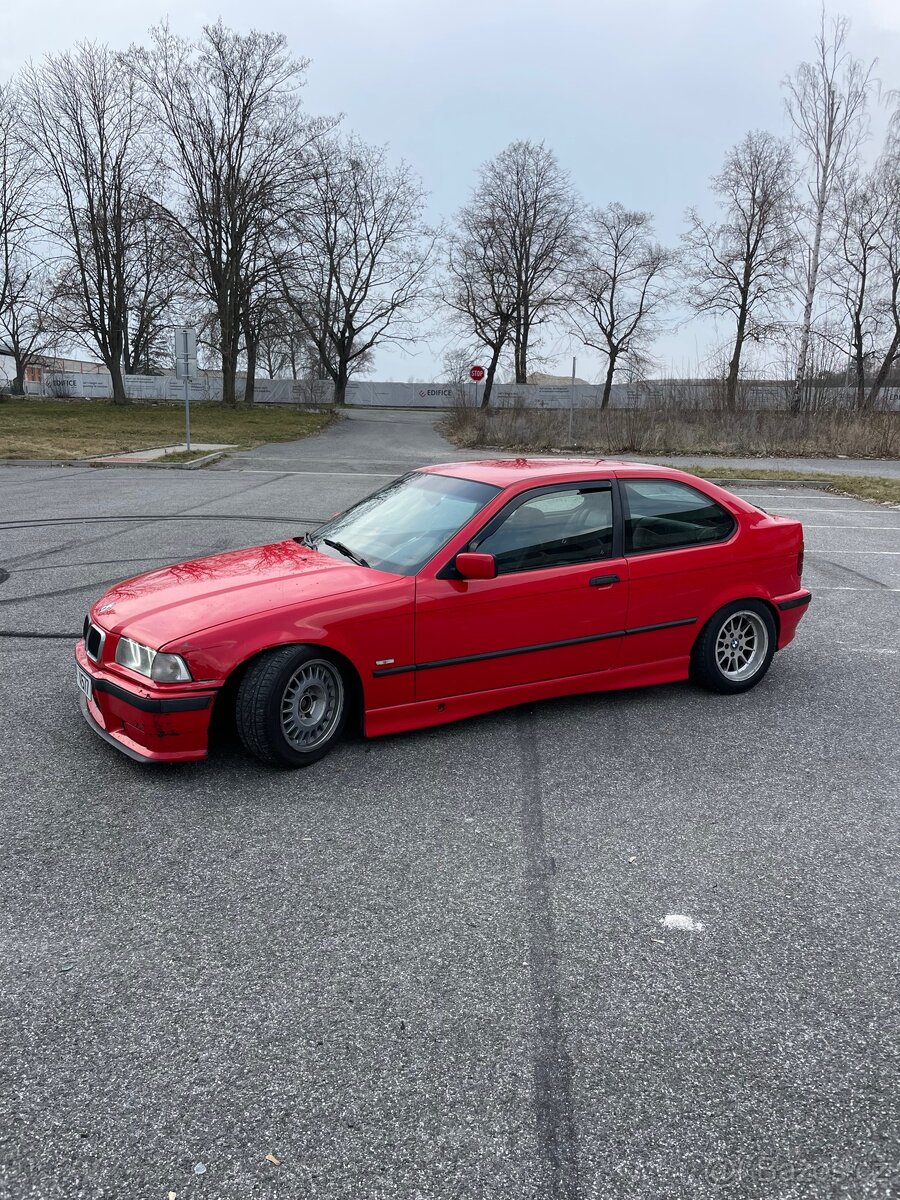 BMW e36 328i