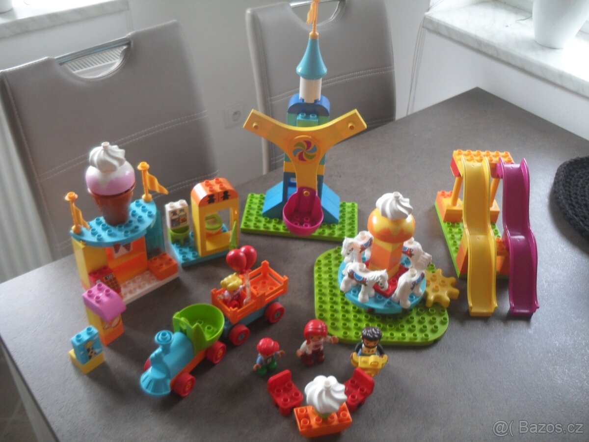 DUPLO