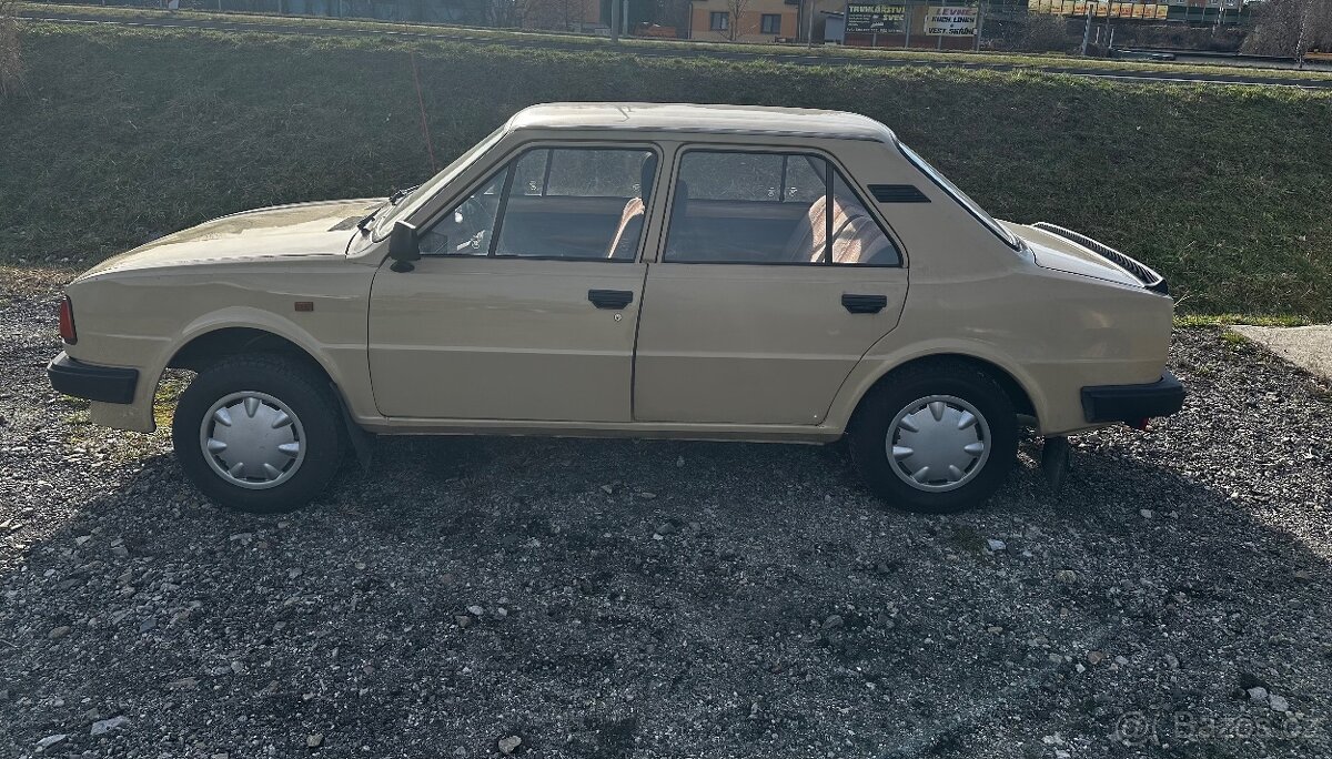 Škoda 120M